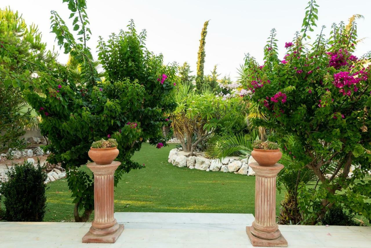 Nicole'S Garden Villa Kallithéa Kültér fotó